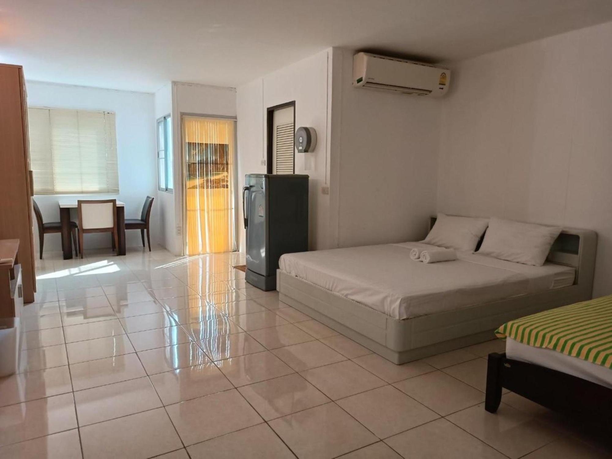 Grandview Condominia Bangkok Exterior photo